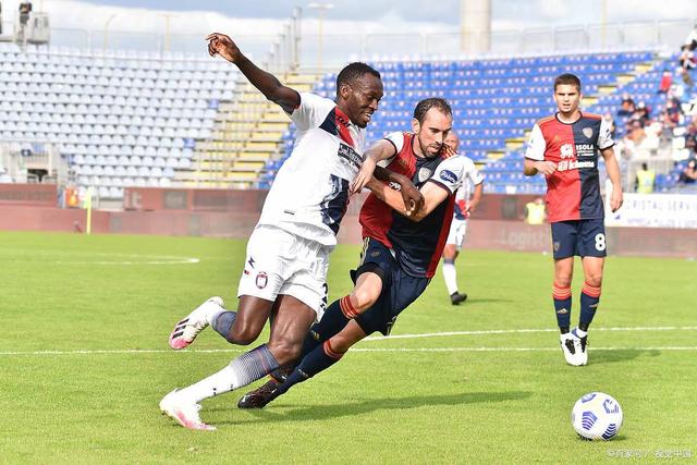 后防线的铸 后防线的铸