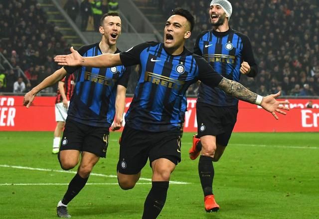 在赛后接受 在赛后接受