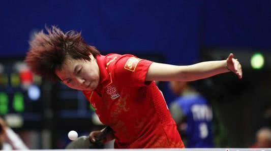 通过其出色 通过其出色