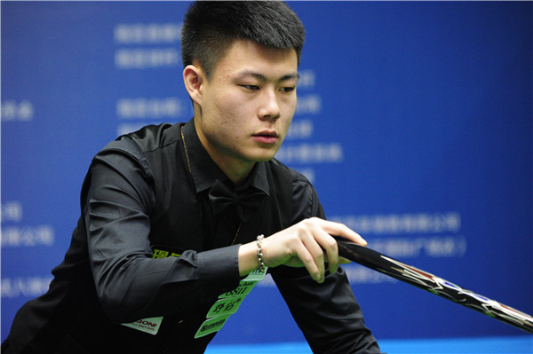 守重心后仰 守重心后仰